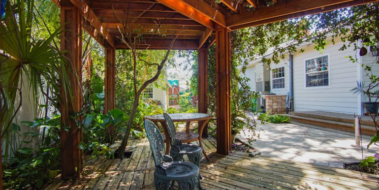 gazebo2